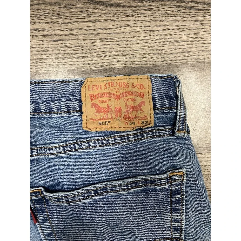 Levi's 505 Jeans Size 34 x 32 Blue‎ Light Wash  Denim Straight Fit